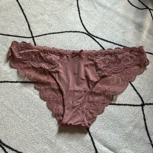 Victoria’s Secret Dream Angels cheekini in dusty rose w lace detail NWT sz M